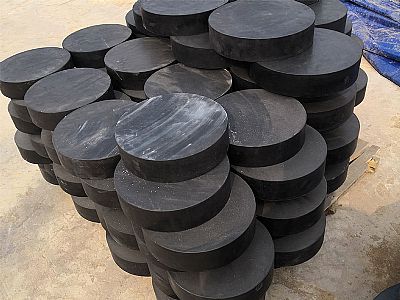 淄博板式橡胶支座由若干层橡胶片与薄钢板经加压硫化